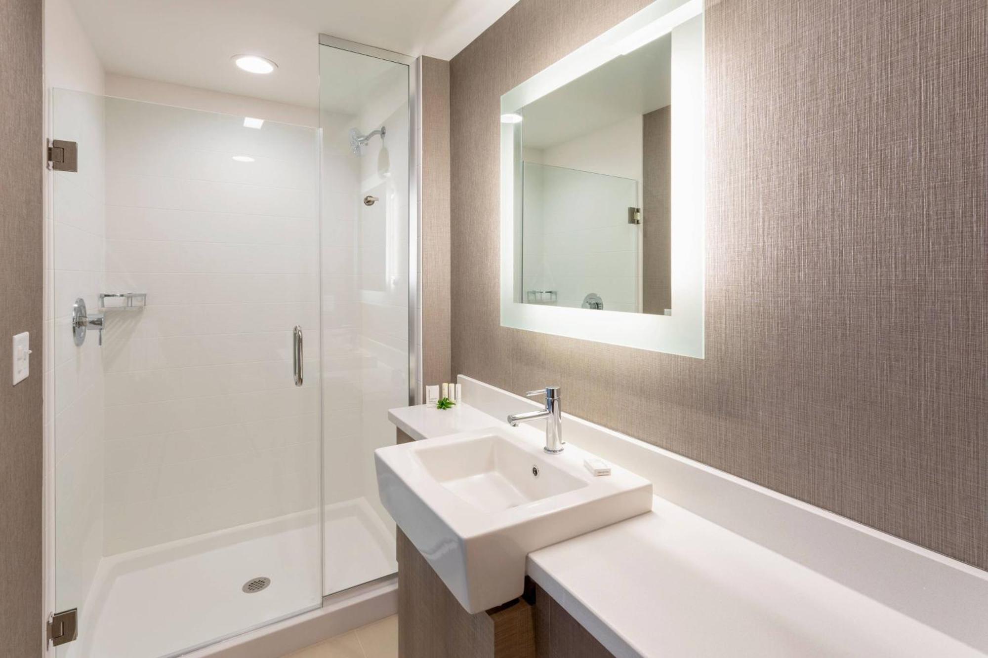 Springhill Suites Minneapolis Maple Grove/Arbor Lakes Экстерьер фото