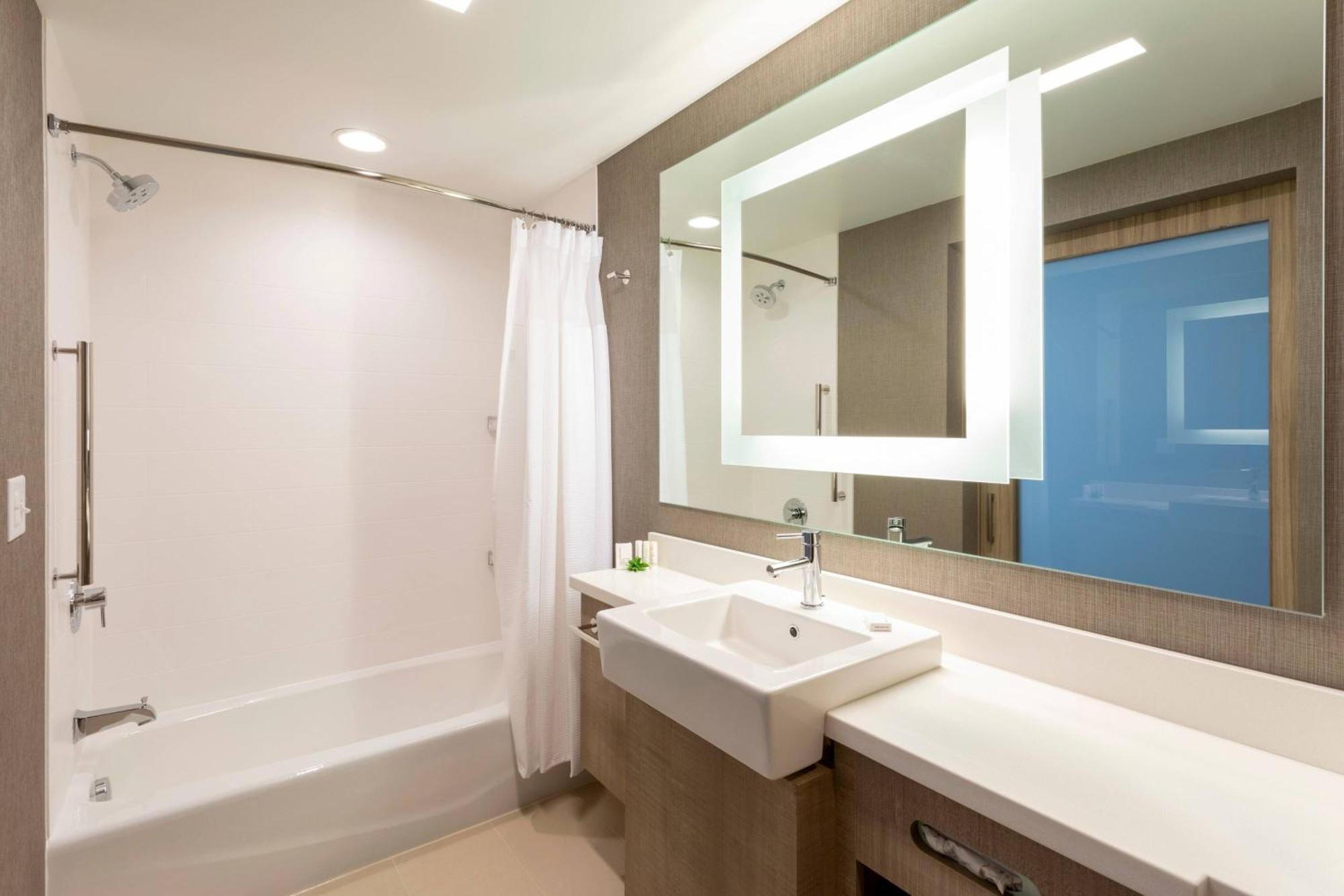 Springhill Suites Minneapolis Maple Grove/Arbor Lakes Экстерьер фото